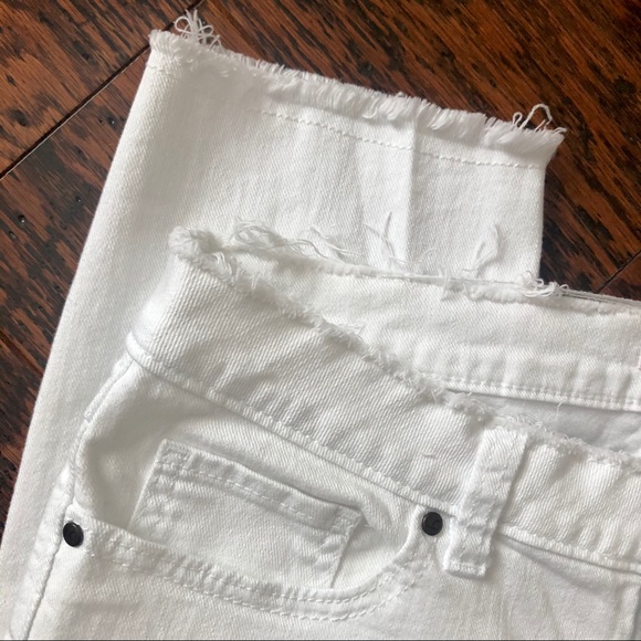 LC Lauren Conrad Pants - LC Conrad Raw Edges Skinny Crop Pants or Capri
